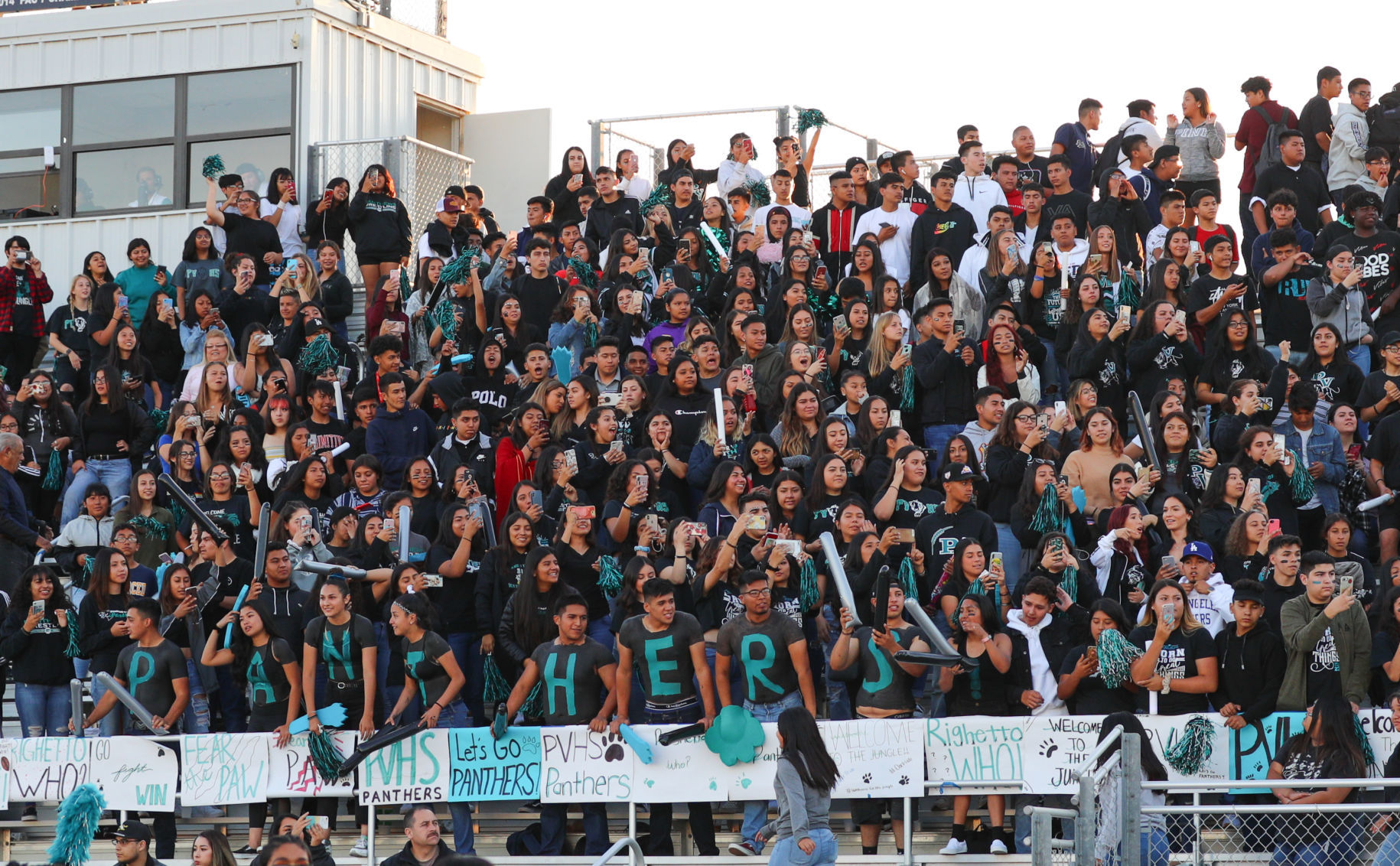 090619 FB Pioneer vs Righetti 11.jpg